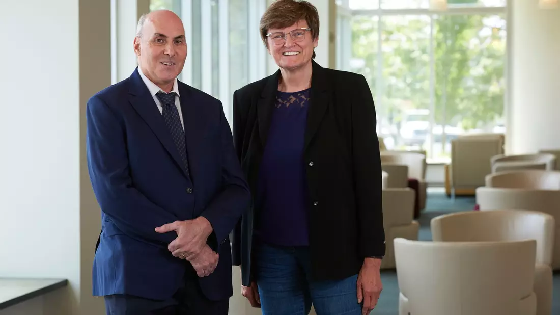 Der Nobelpreis für Medizin geht in diesem Jahr an die in Ungarn geborene Forscherin Katalin Kariko und den US-Amerikaner Drew Weissman für Grundlagen zur Entwicklung von mRNA-Impfstoffen gegen Covid-19. - Bild: Peggy Peterson/Penn Medicine/dpa
