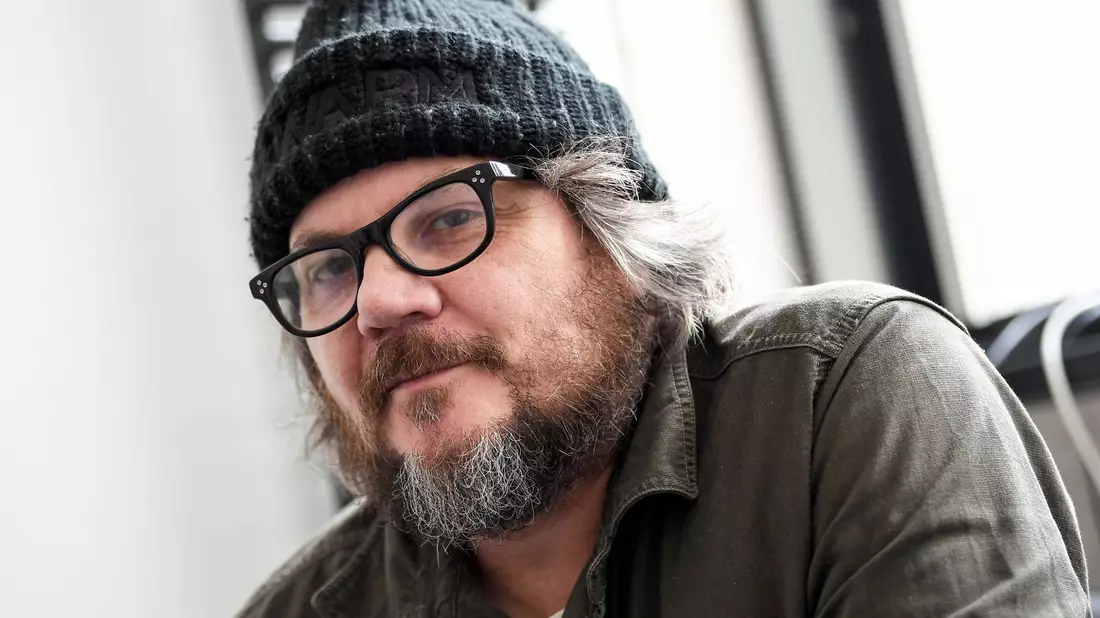 Sänger Jeff Tweedy von Wilco. - Bild: Britta Pedersen/dpa-Zentralbild/dpa