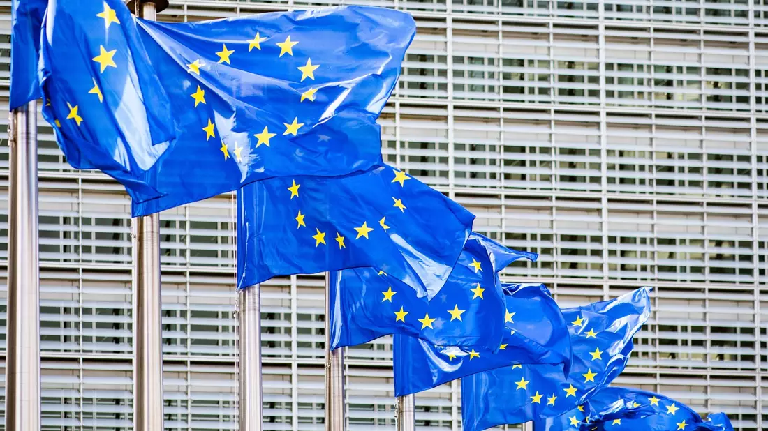 Die Chefs von 20 europäischen Telekommunikationsunternehmen appellieren an die EU, große Tech-Konzerne zu höheren Zahlungen für die Nutzung der Netze zu verpflichten. - Bild: Marcel Kusch/dpa
