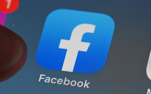 Anfang April 2021 wurden Daten von rund 533 Millionen Facebook-Nutzern aus 106 Ländern im Internet öffentlich. (Archivbild)  - Foto: Uli Deck/dpa