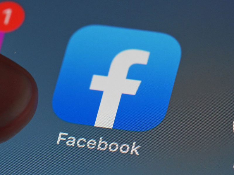 Die irische Datenschutzbehörde hat dem Facebook-Mutterkonzern eine Millionenstrafe aufgebrummt. (Symbolbild) - Foto: Uli Deck/dpa