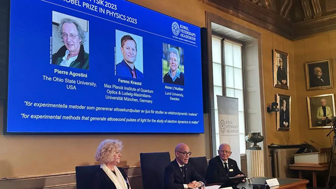 Der Nobelpreis für Physik geht an Pierre Agostini, Ferenc Krausz und Anne L'Huillier. - Bild: Steffen Trumpf/dpa