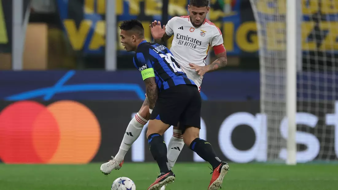 Inter Mailand und Benfica Lissabon lieferten sich eine umkämpfte Partie. - Bild: Jonathan Moscrop/CSM via ZUMA Press Wire/dpa