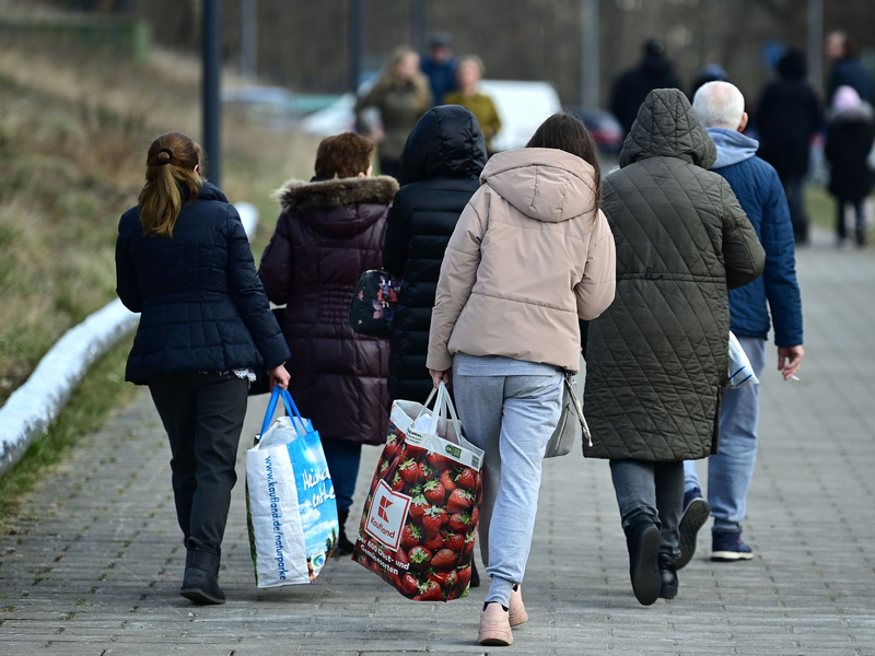 Zuletzt hielten sich mehr als eine Million ukrainische Kriegsflüchtlinge in Deutschland auf. - Foto: Soeren Stache/dpa