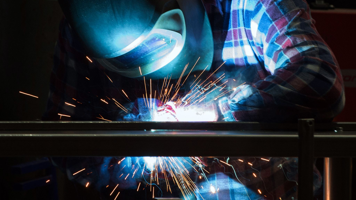 Die sinkenden Aufträge bereiten den Maschinenbauern Sorgen. - Foto: Klaus-Dietmar Gabbert/dpa-Zentralbild/dpa