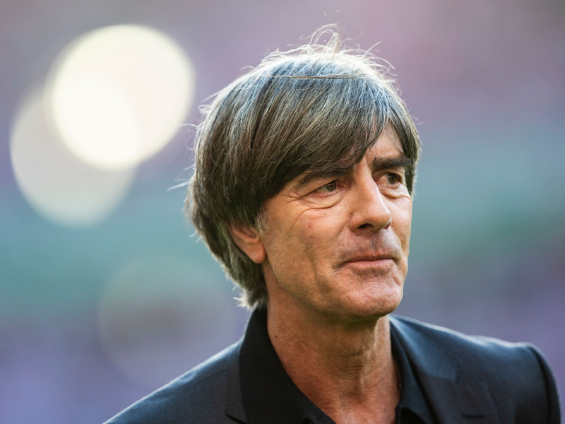 Der ehemalige Bundestrainer Joachim Löw bedauert einige seiner Entscheidungen. - Foto: Tom Weller/dpa