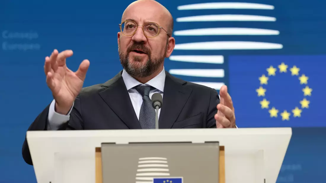 «Die Ukraine kann 2030 zur EU gehören, wenn beide Seiten ihre Hausaufgaben machen», sagt Charles Michel. - Bild: Geert Vanden Wijngaert/AP/dpa