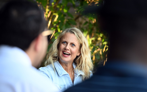 Barbara Schöneberger moderiert im Ersten wieder «Verstehen Sie Spaß?». - Foto: Soeren Stache/dpa/Archiv