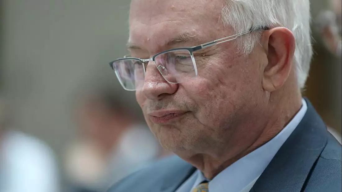 Roland Koch (Archiv) - Bild: ?ber dts Nachrichtenagentur