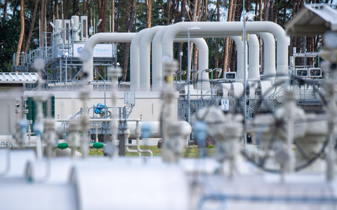 Rohrsysteme und Absperrvorrichtungen in der Gasempfangsstation der Ostseepipeline Nord Stream in Lubmin. - Foto: Stefan Sauer/dpa Rohrsysteme und Absperrvorrichtungen in der Gasempfangsstation der Ostseepipeline Nord Stream in Lubmin. - Foto: Stefan Sauer/dpa
