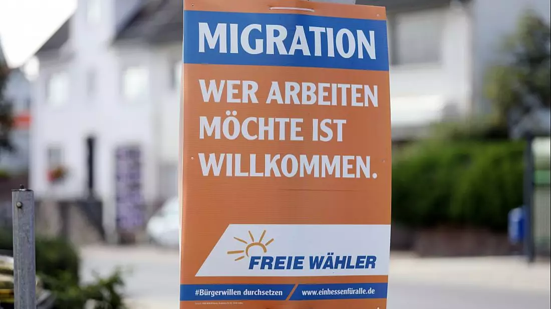 Wahlplakat der Freien Wähler zur Landtagswahl in Hessen 2023 (Archiv) - Bild: ?ber dts Nachrichtenagentur