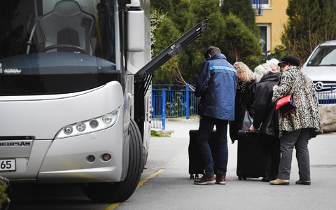 Während der Pandemie gab es für Reisebusse auf Bundes- und Länderebene immer wieder Fahrverbote. - Foto: Stefan Sauer/dpa-Zentralbild/dpa