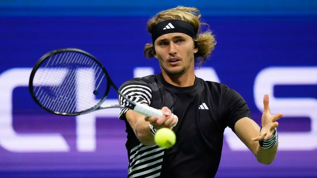 Beim Tennisturnier in Shanghai ist Alexander Zverev nach seinem Auftaktmatch ausgeschieden. - Bild: Frank Franklin II/AP/dpa/Archivbild