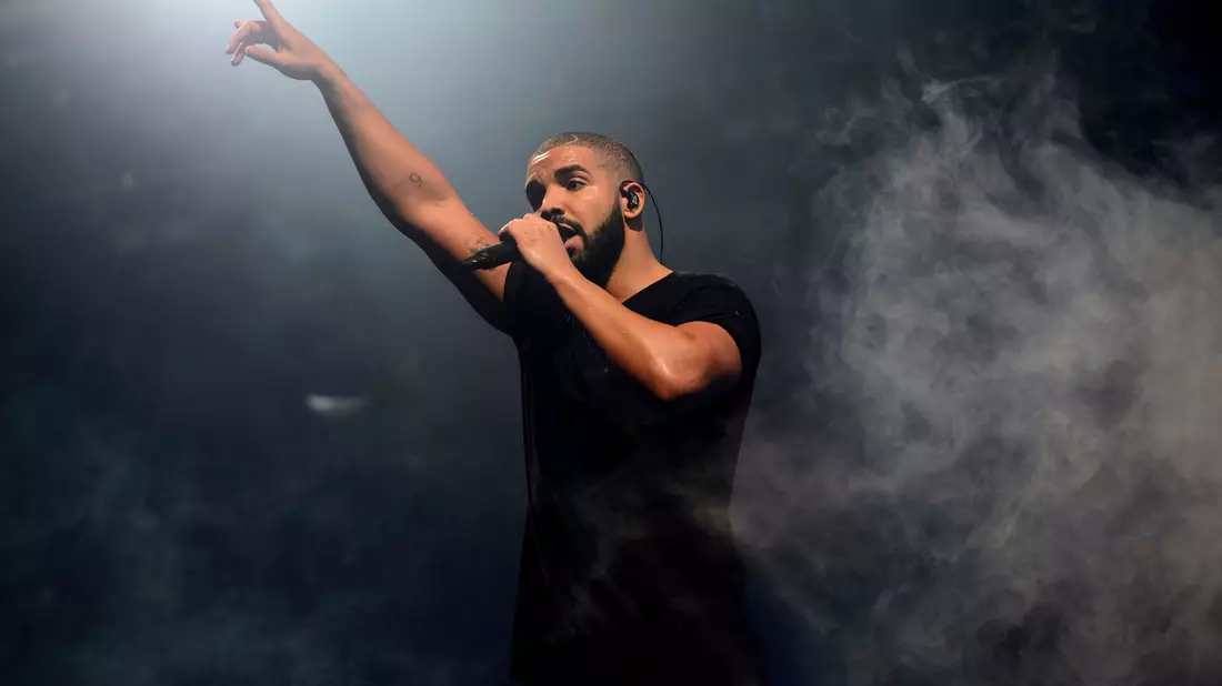 Der kanadische Rapper Drake will sich auf seine Gesundheit konzentrieren und vorläufig keine Musik mehr machen. - Bild: Jonathan Short/Invision/AP/dpa