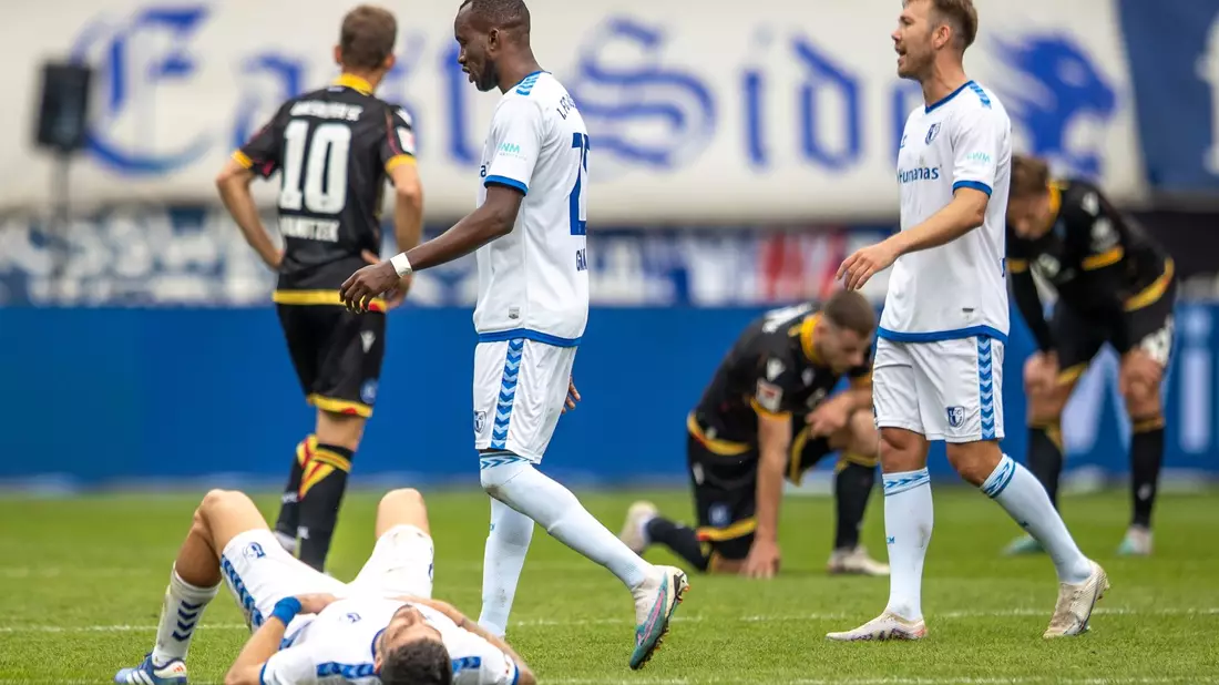 Der 1. FC Magdeburg ist vor heimischer Kulisse gegen den Karlsruher SC nicht über ein 0:0 hinausgekommen. - Bild: Andreas Gora/dpa