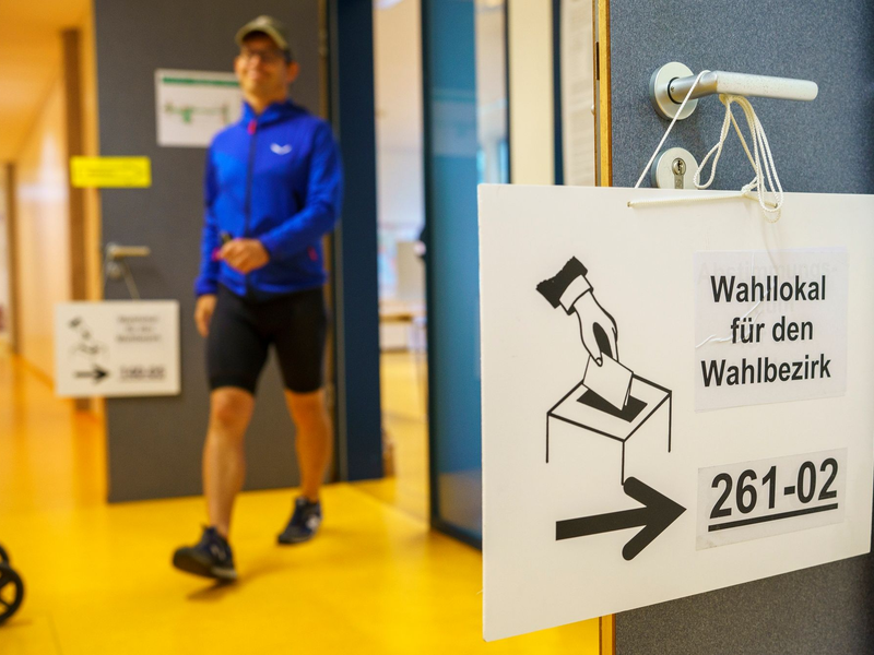 Zwei Menschen starben bei Brand eines Wohnhauses in Offenbach. - Foto: Andreas Arnold/dpa