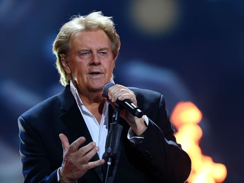 Howard Carpendale findet Inspiration in der Badewanne. - Foto: Hendrik Schmidt/dpa