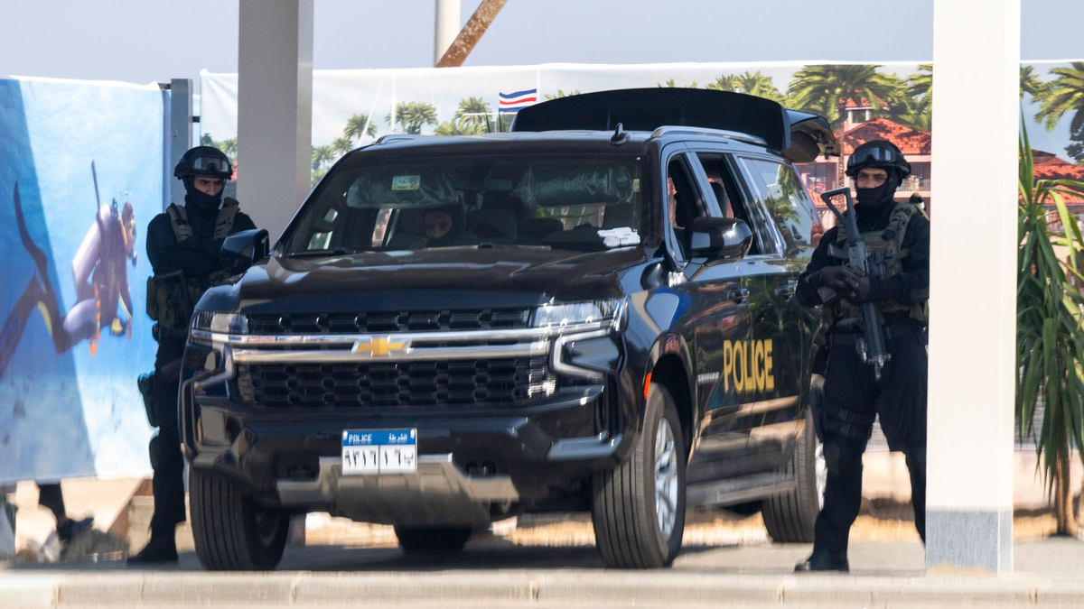 Ägyptische Polizisten. (Symbolbild) - Foto: Christophe Gateau/dpa