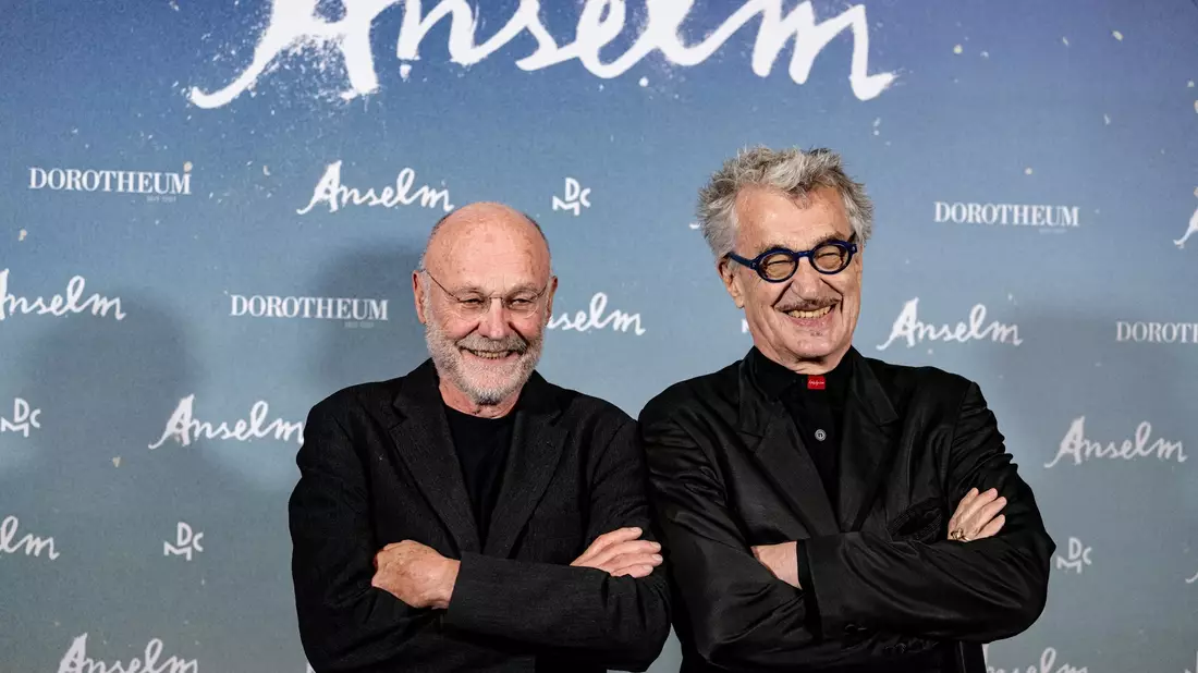 Anselm Kiefer (l) und Wim Wenders bei der Deutschland-Premiere des Films «Anselm - Das Rauschen der Zeit». - Bild: Fabian Sommer/dpa