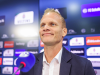 Aus auf Schalke: Karel Geraerts ist nicht mehr Trainer des Zweitligisten. - Foto: Tim Rehbein/dpa