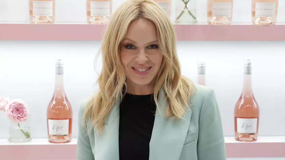 Popstar Kylie Minogue im März auf der Messe ProWein 2023. - Bild: David Young/dpa