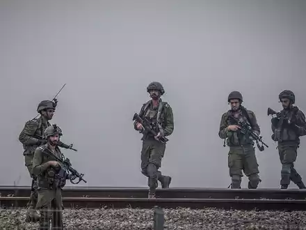Israelische Soldaten an der Grenze zum Gazastreifen (Archivbild). - Foto: Ilia Yefimovich/dpa
