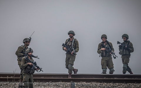 Israelische Soldaten an der Grenze zum Gazastreifen (Archivbild). - Foto: Ilia Yefimovich/dpa