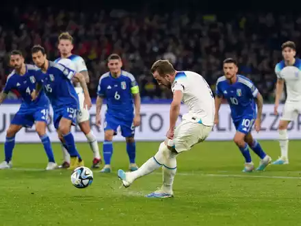 Will mit England zur WM: Bayern-Star Harry Kane. - Foto: Adam Davy/PA Wire/dpa