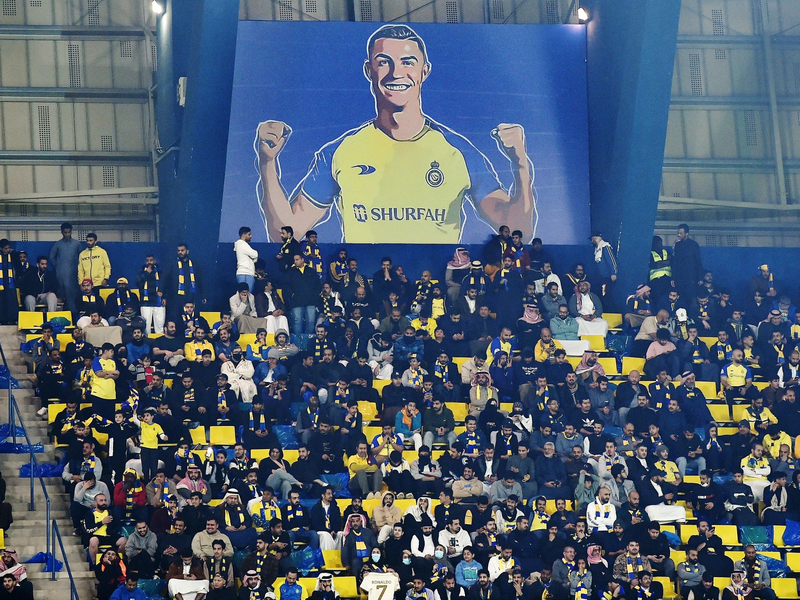 Saudi-Arabien hat eine Absichtserklärung für die WM-Bewerbung 2034 bei der FIFA eingereicht. - Foto: -/AP/dpa