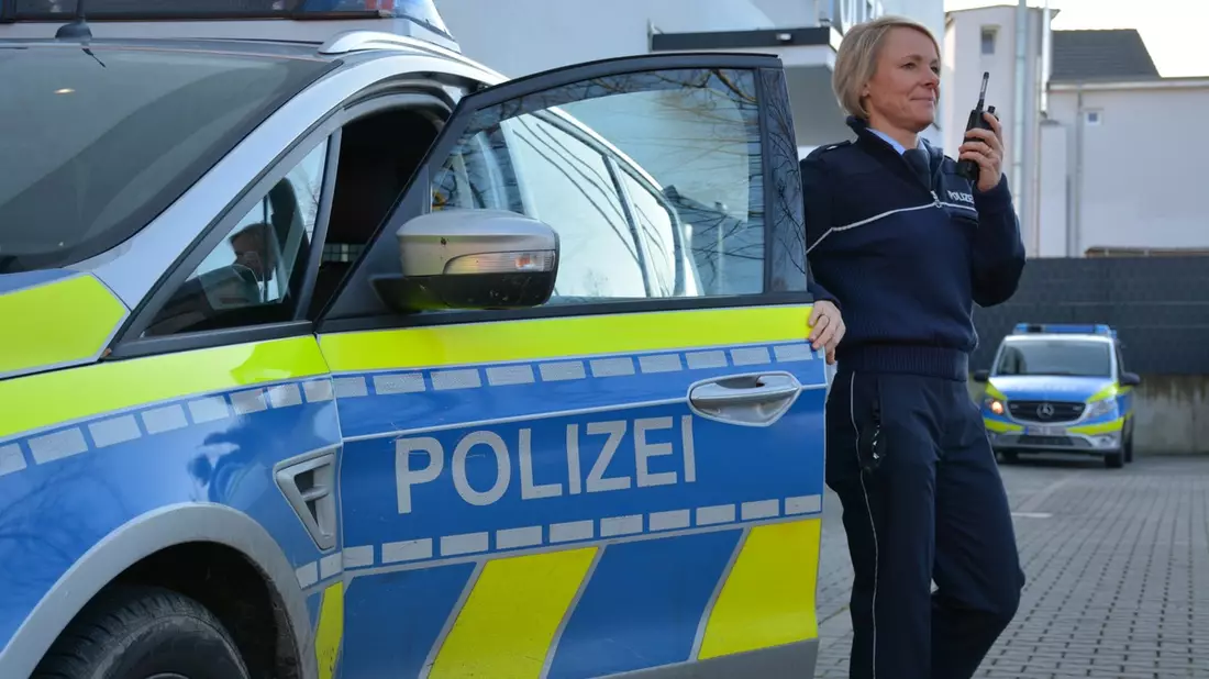 POL-ME: Land Rover SUV und Renault Zoe entwendet - Polizei ermittelt - Heiligenhaus / Velbert - 2401095 - Bild: presseportal.de