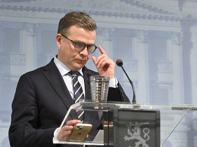 Laut dem finnischen Ministerpräsidenten Petteri Orpo ist es wahrscheinlich, dass das Leck an der Ostsee-Pipeline Balticconnector auf äußere Einwirkungen zurückgeht. - Foto: Jussi Nukari/Lehtikuva/dpa