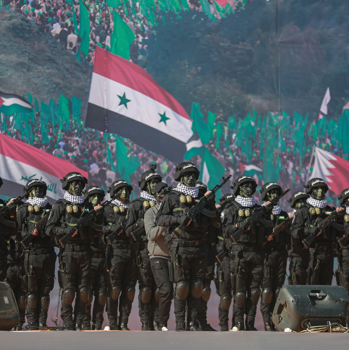 Mitglieder der Kassam-Brigaden, des bewaffneten Flügels der Hamas, bei einer Parade im Gazastreifen im Dezember 2022. - Foto: Mohammed Talatene/dpa