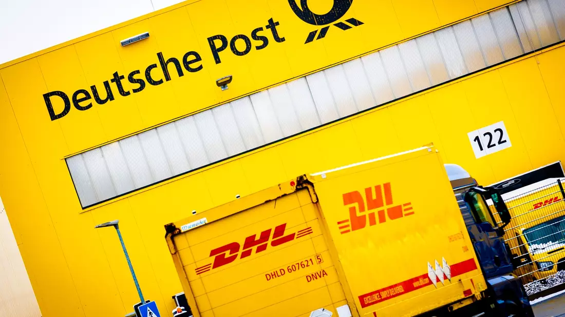 DHL will das Automaten-Angebot weiter ausbauen. - Bild: Moritz Frankenberg/dpa