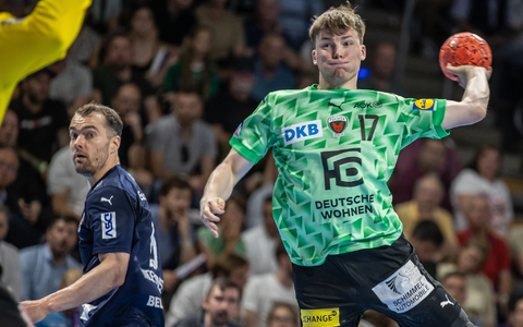 Hat maßgeblichen Anteil am Höheflug der Berliner Füchse: Nils Lichtlein. - Foto: Andreas Gora/dpa