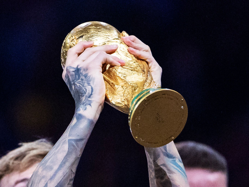 Wo wird im Jahr 2034 der Fußball-Weltmeister ermittelt? - Foto: Tom Weller/dpa
