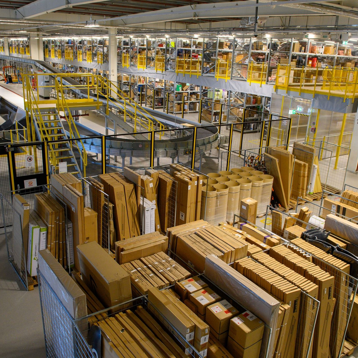 Laut einer Auswertung sind Lagerhelfer derzeit besonders gefragt. - Foto: Klaus-Dietmar Gabbert/dpa