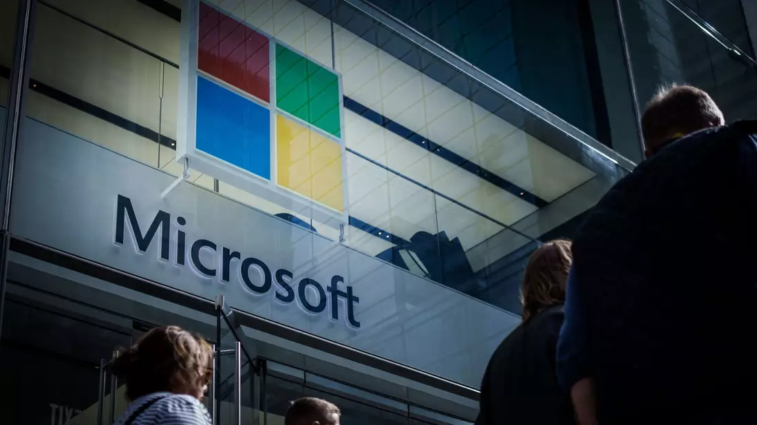 Die US-Steuerbehörde fordert rund 29 Milliarden Dollar von Microsoft. - Bild: Michael Kappeler/dpa