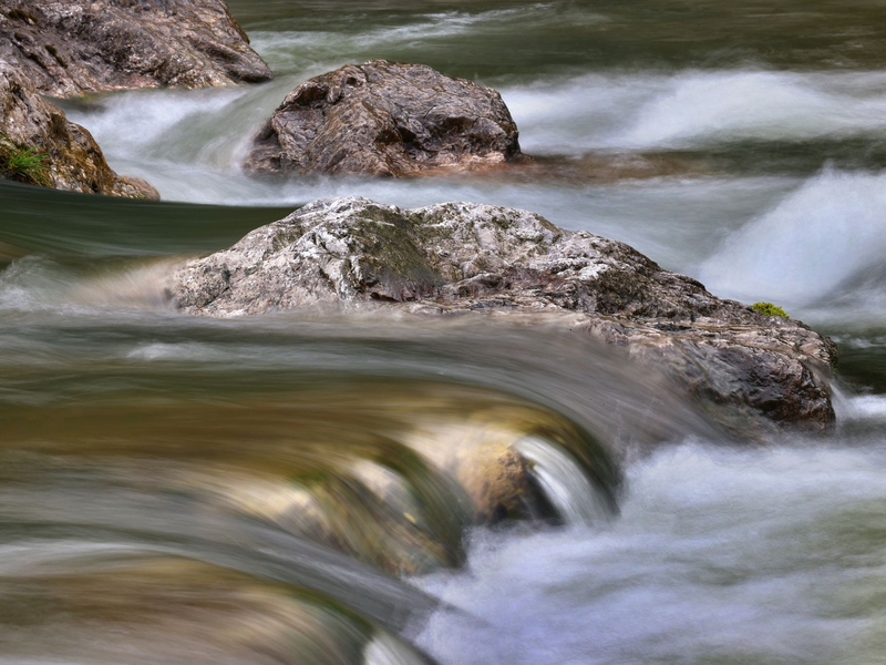 Der Wasserkreislauf der Erde gerät aus dem Gleichgewicht. Welche Faktoren verursachen das? - Foto: Karl-Josef Hildenbrand/dpa
