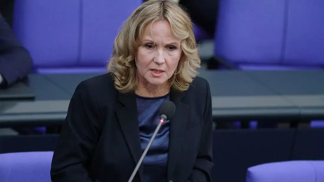 Steffi Lemke im Oktober 2023 im Bundestag - Bild: ?ber dts Nachrichtenagentur