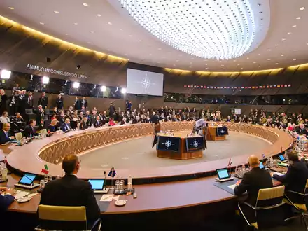 Die Sitzung der Nato-Verteidigungsminister in Brüssel. - Foto: -/NATO/dpa