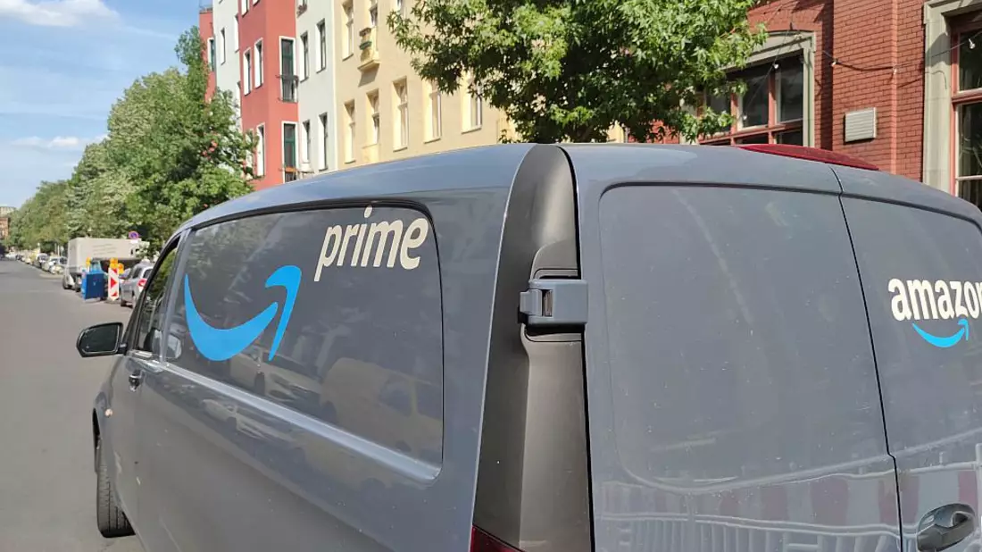 Zustellfahrzeug von Amazon Prime (Archiv) - Bild: über dts Nachrichtenagentur