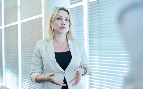 Journalistin Marina Owsjannikowa könnte Opfer eines Giftanschlags geworden sein. - Foto: Annette Riedl/dpa