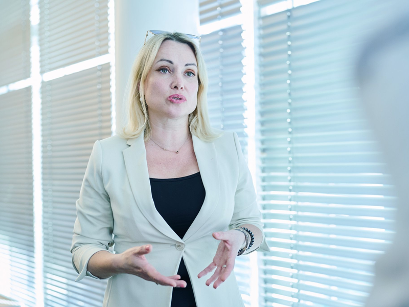 Journalistin Marina Owsjannikowa könnte Opfer eines Giftanschlags geworden sein. - Foto: Annette Riedl/dpa