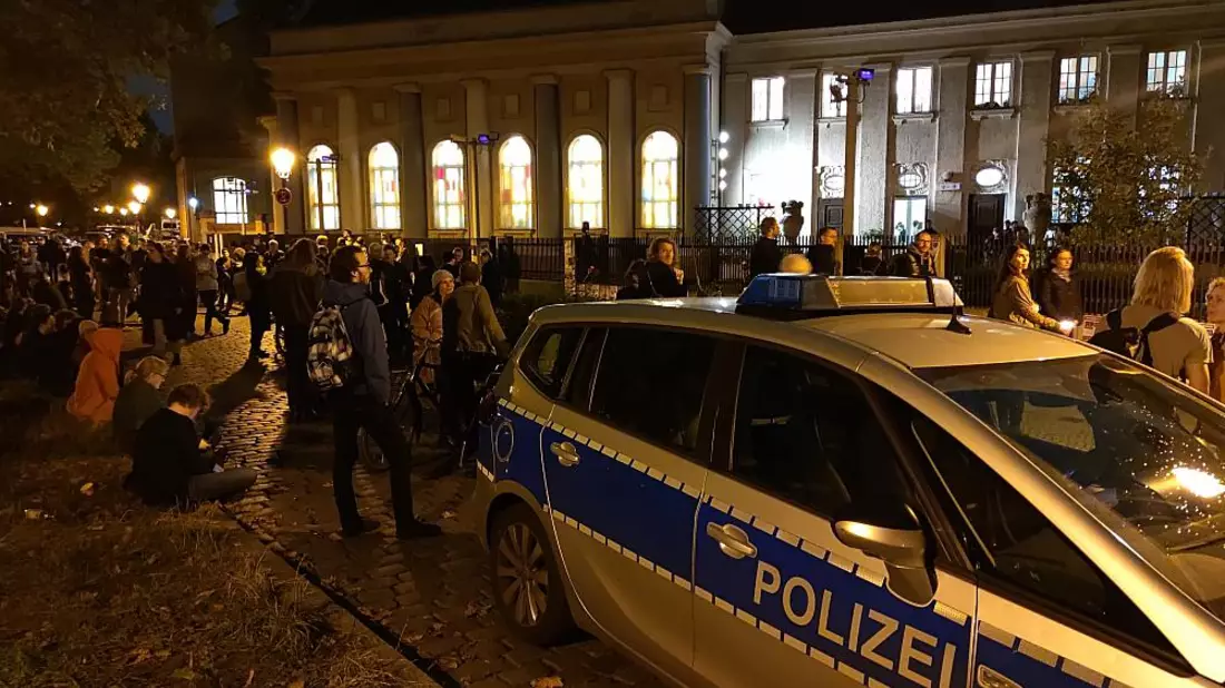 Mahnwache vor der Synagoge am 13.10.2023 - Bild: über dts Nachrichtenagentur