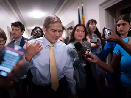 Der republikanische Hardliner Jim Jordan kandidiert fĂŒr den Vorsitz im US-ReprĂ€sentantenhaus. - Foto: J. Scott Applewhite/AP