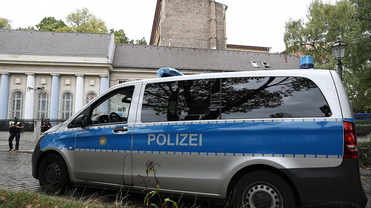 Polizei vor Synagoge am 13.10.2023 - Foto: über dts Nachrichtenagentur
