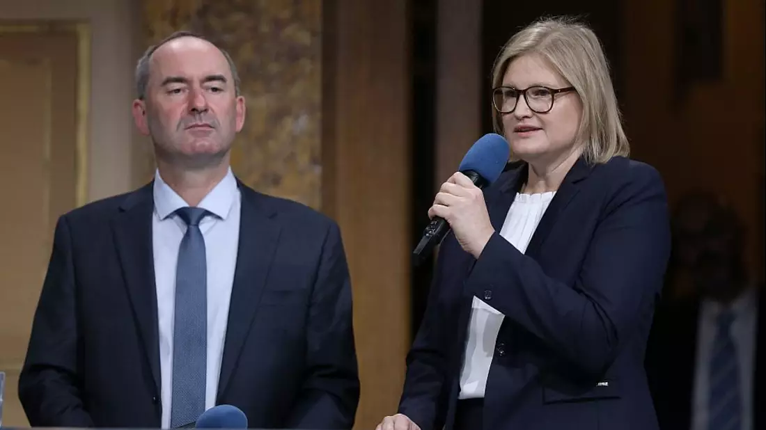 Hubert Aiwanger und Katrin Ebner-Steiner (Archiv) - Bild: über dts Nachrichtenagentur
