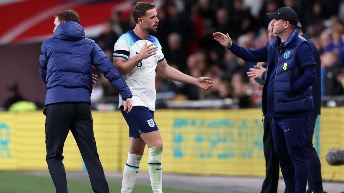 Wurde gegen Australien ausgewechselt: Jordan Henderson (M.). - Bild: David Klein/CSM via ZUMA Press Wire/dpa