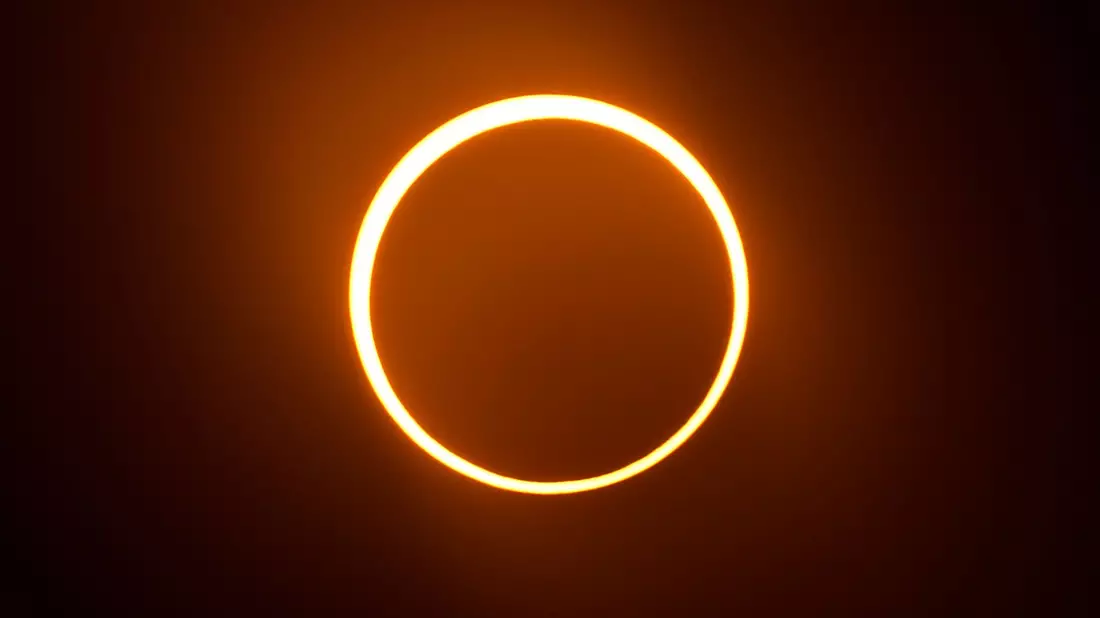 Die Feuerkranz-Sonnenfinsternis am Himmel über San Antonio im US-Bundesstaat Texas. - Bild: Eric Gay/AP