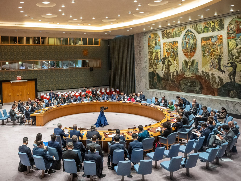 Blick in den Saal des Sicherheitsrats in New York. - Foto: Michael Kappeler/dpa